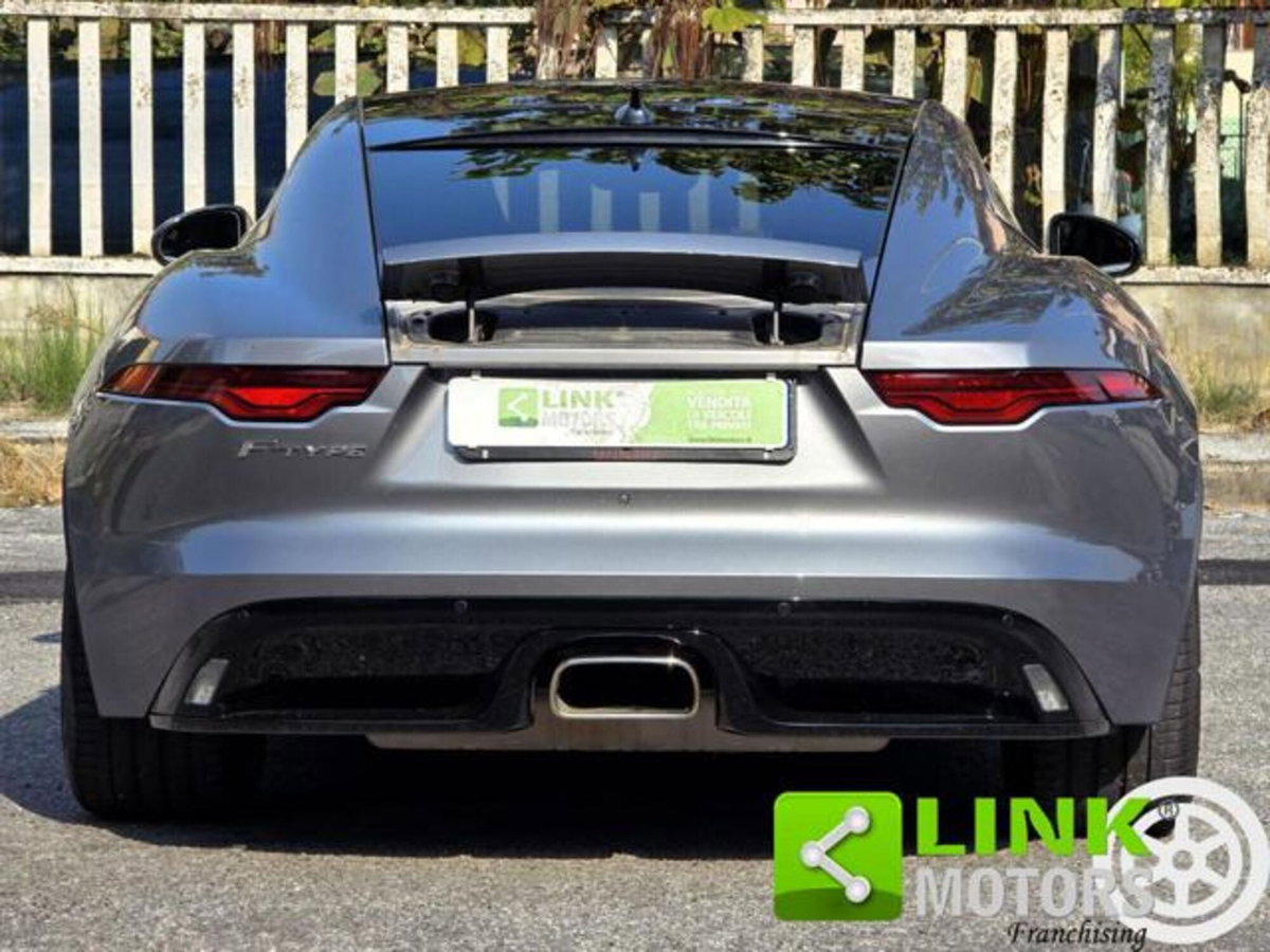 Jaguar F-Type Coupé Coupe 2.0 i4 R-Dynamic rwd 300cv auto (2)