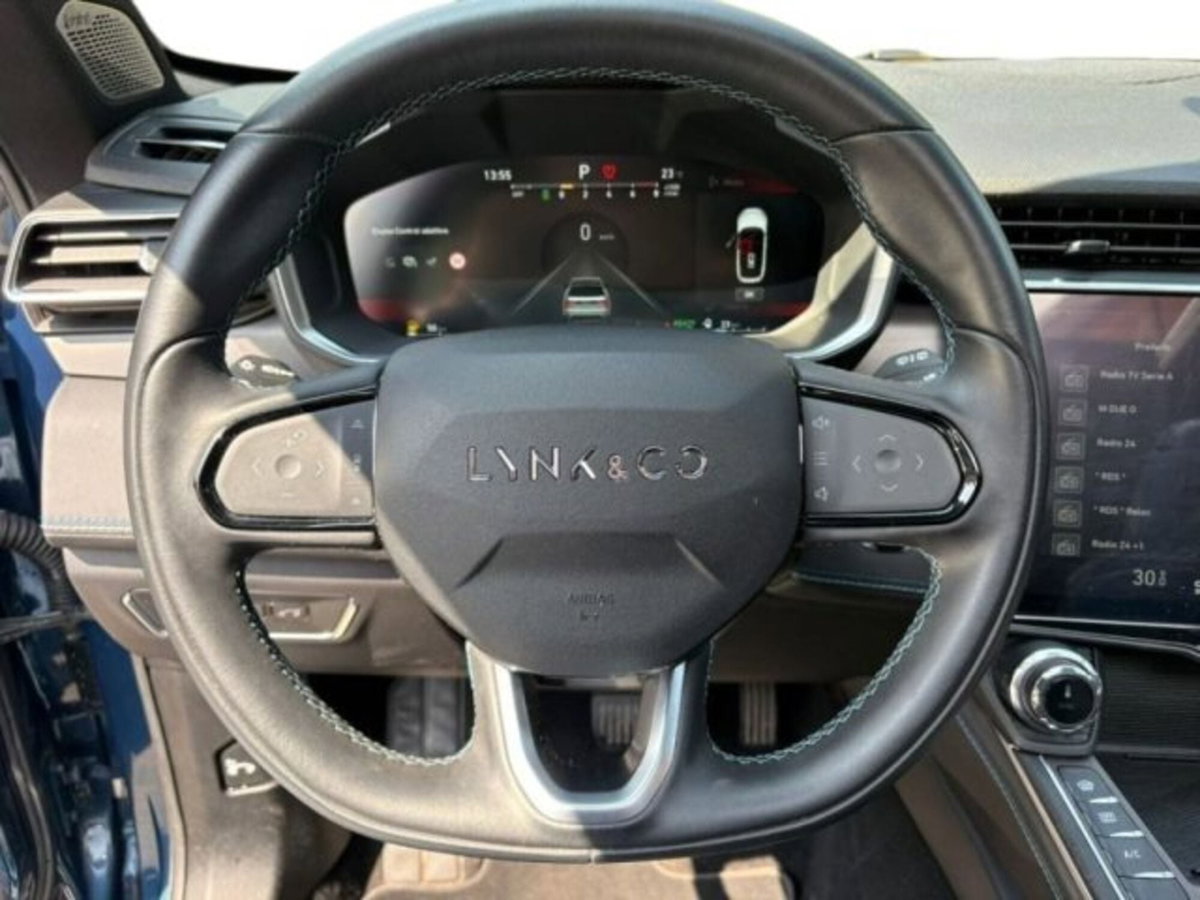 Lynk & Co 01 01 1.5 td phev (9)