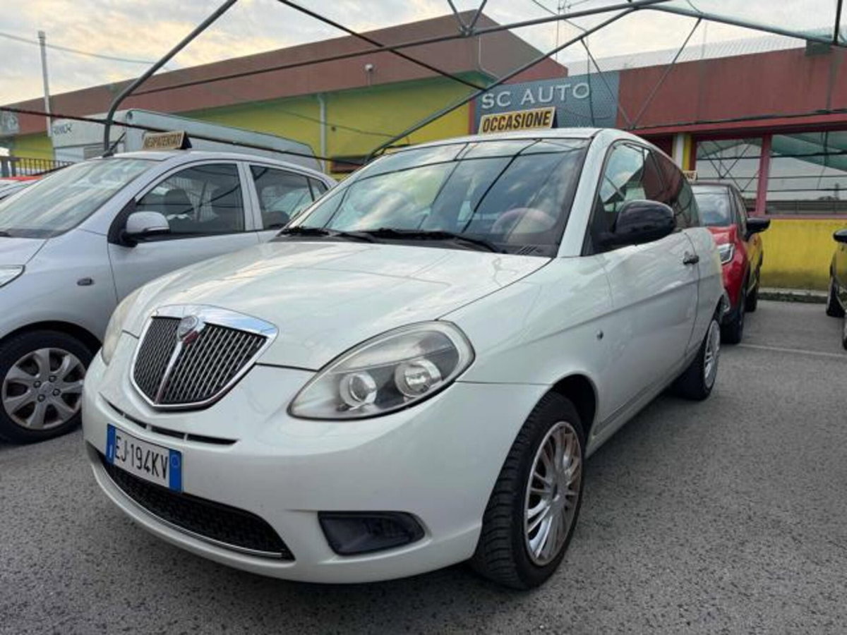 Lancia Ypsilon 1.2 69 CV Diva