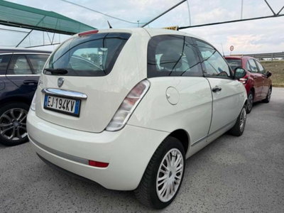 Lancia Ypsilon 1.2 69 CV Diva (3)