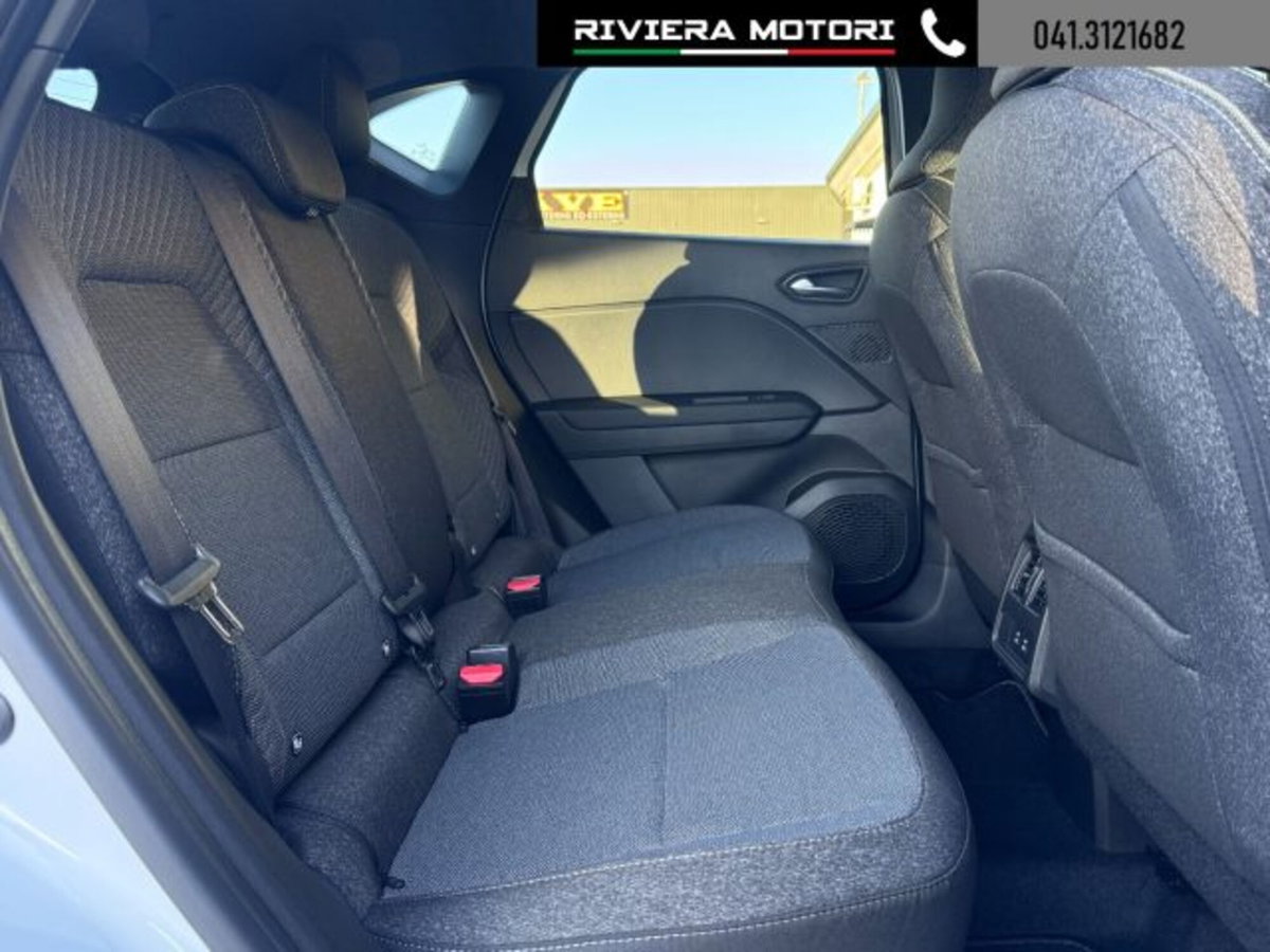 Renault Captur 1.2 eco-g Techno 120cv (10)