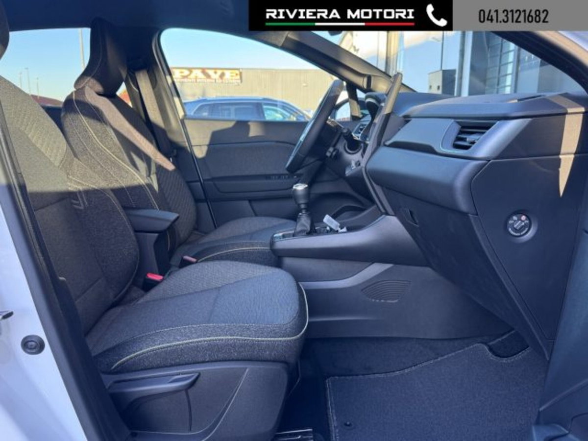 Renault Captur 1.2 eco-g Techno 120cv (9)