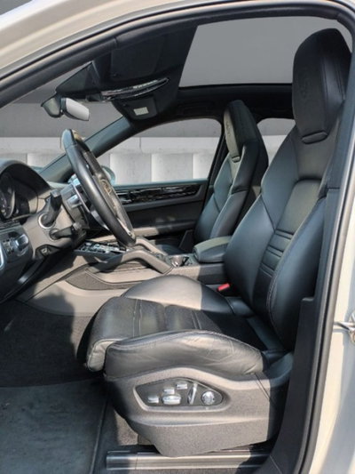 Porsche Cayenne 3.0 V6 E-Hybrid (8)