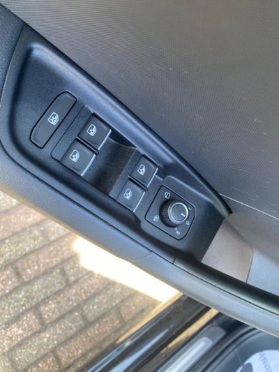 Audi A1 Sportback Sportback 25 1.0 tfsi Business (10)