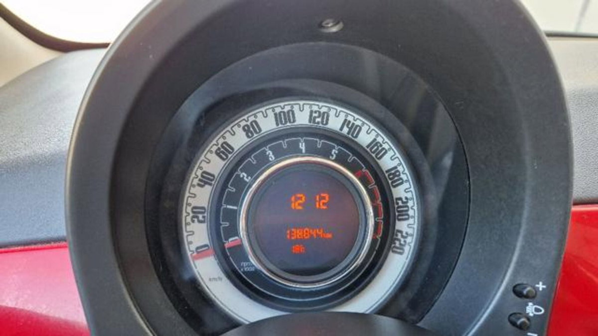 Fiat 500 1.2 Lounge (8)