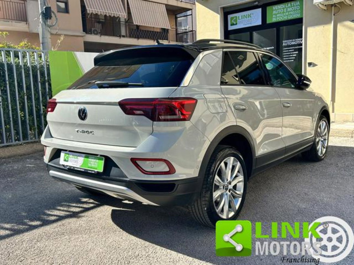 Volkswagen T-Roc 2.0 tdi R-Line 4motion 150cv dsg (12)