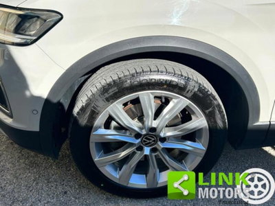 Volkswagen T-Roc 2.0 tdi R-Line 4motion 150cv dsg (17)