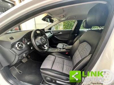 Mercedes-Benz GLA SUV 180 CDI Premium (2)