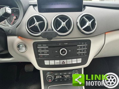 Mercedes-Benz Classe B 200 d Automatic 4Matic Premium (16)