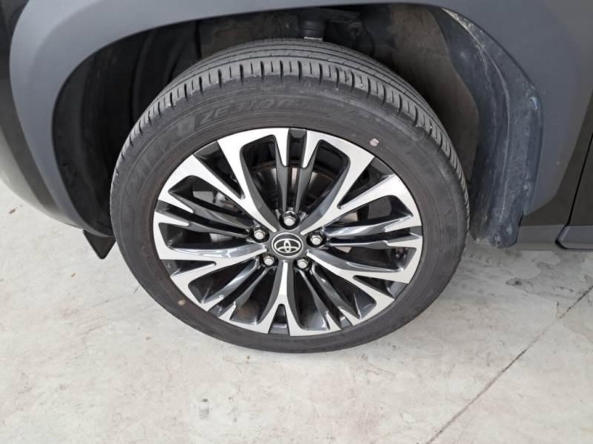 Toyota Yaris Cross 1.5h GR Sport Black Sky fwd 116cv e-cvt (13)