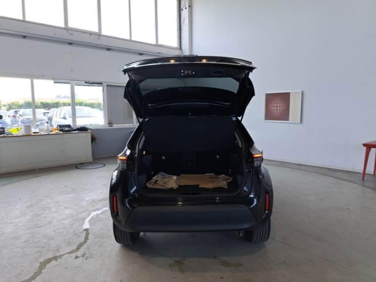 Toyota Yaris Cross 1.5h GR Sport Black Sky fwd 116cv e-cvt (5)