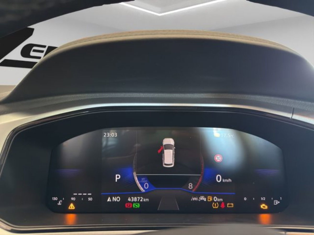 Volkswagen T-Roc 1.5 tsi Life dsg (11)
