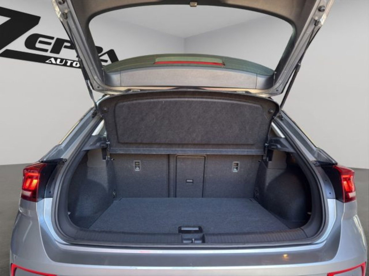 Volkswagen T-Roc 1.5 tsi Life dsg (20)