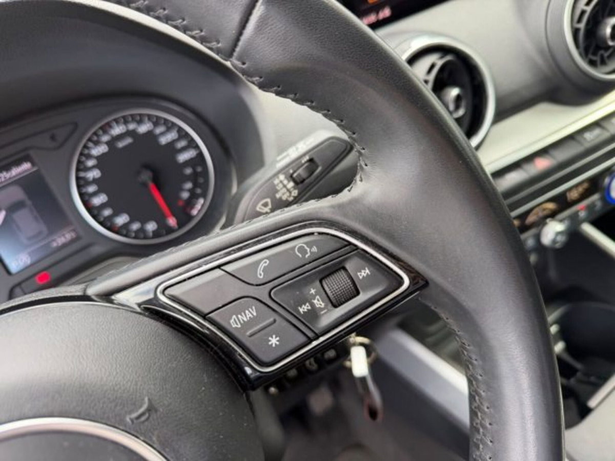 Audi Q2 Q2 30 TDI (10)