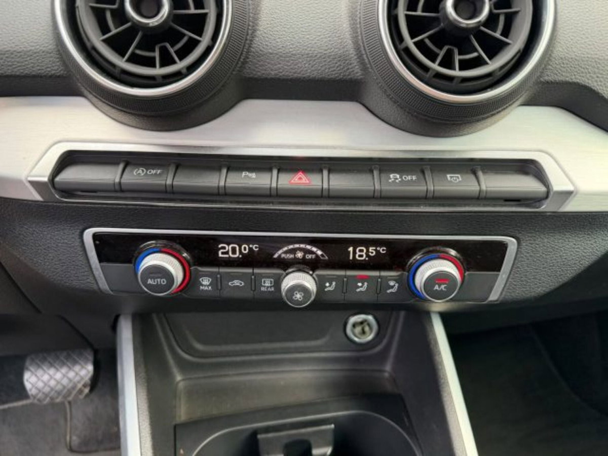 Audi Q2 Q2 30 TDI (13)