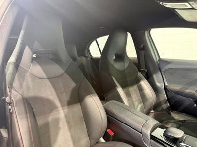 Mercedes-Benz Classe A 180 AMG Line Premium Plus auto (14)