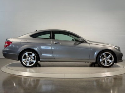 Mercedes-Benz Classe C Coupé 220 CDI BlueEFFICIENCY Coupé Executive (6)