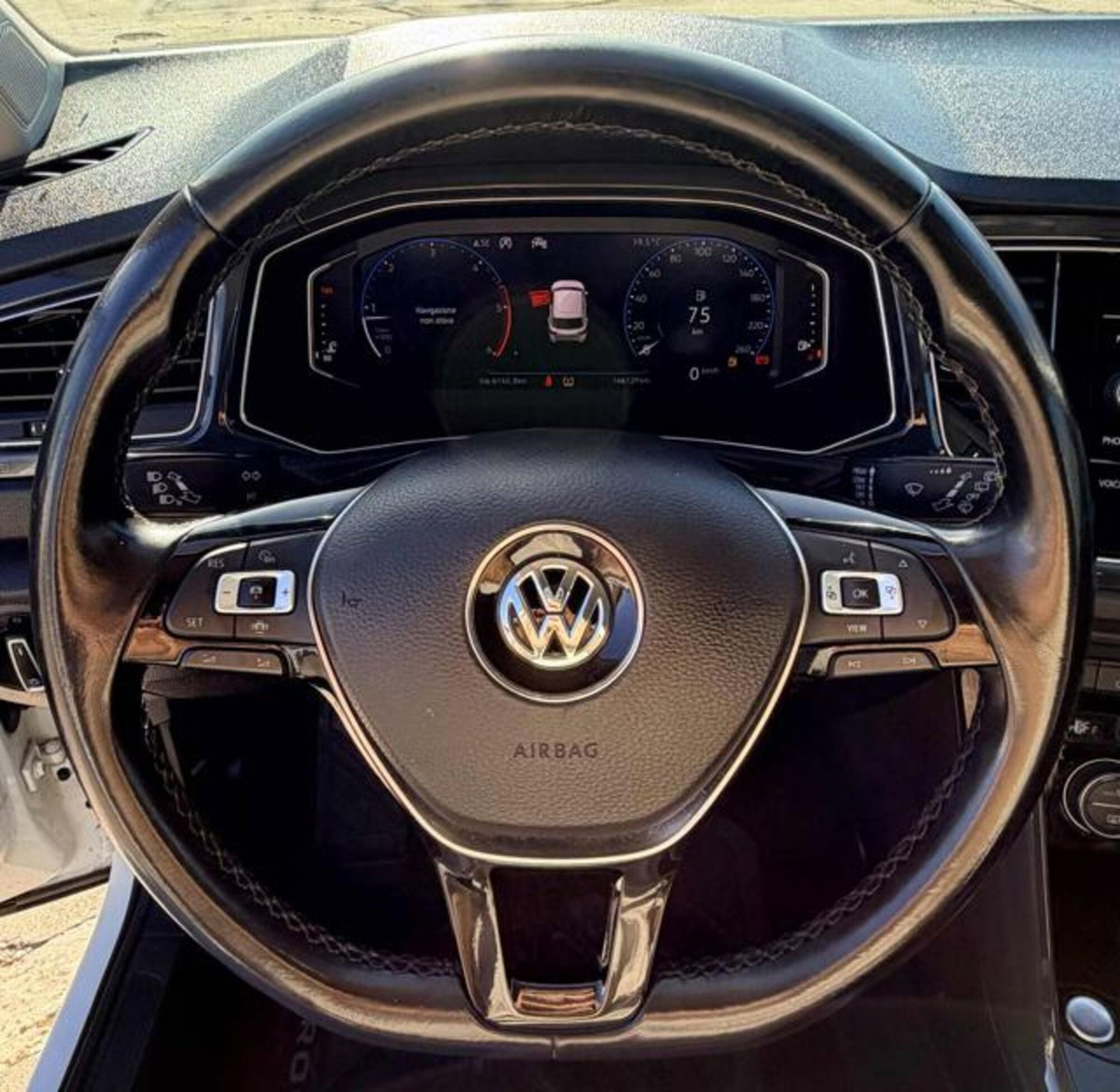 Volkswagen T-Roc 1.6 TDI SCR Style BlueMotion Technology (9)