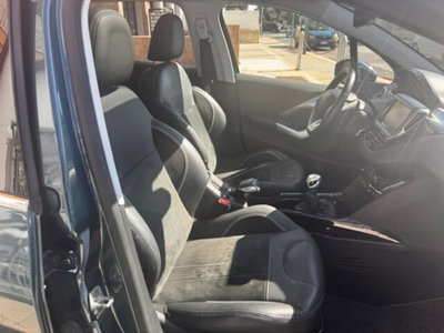 Peugeot 2008 120 S&S Crossway (14)