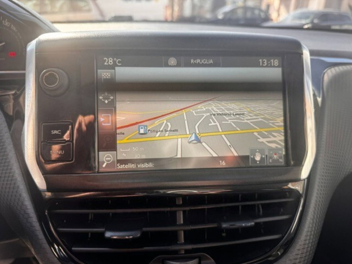 Peugeot 2008 120 S&S Crossway (19)