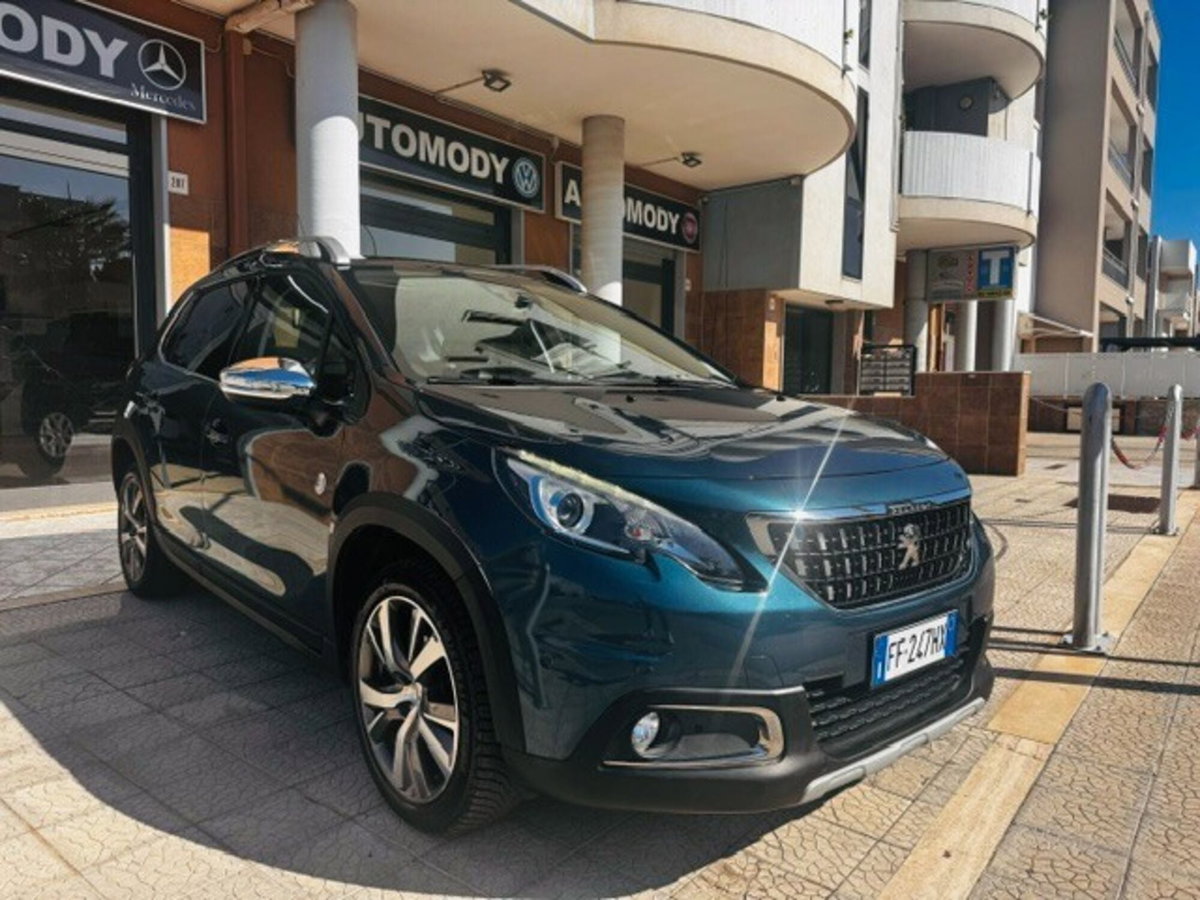 Peugeot 2008 120 S&S Crossway (3)