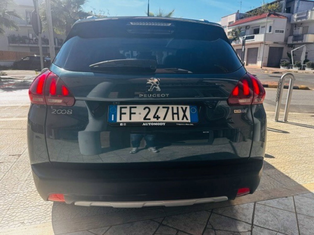Peugeot 2008 120 S&S Crossway (5)