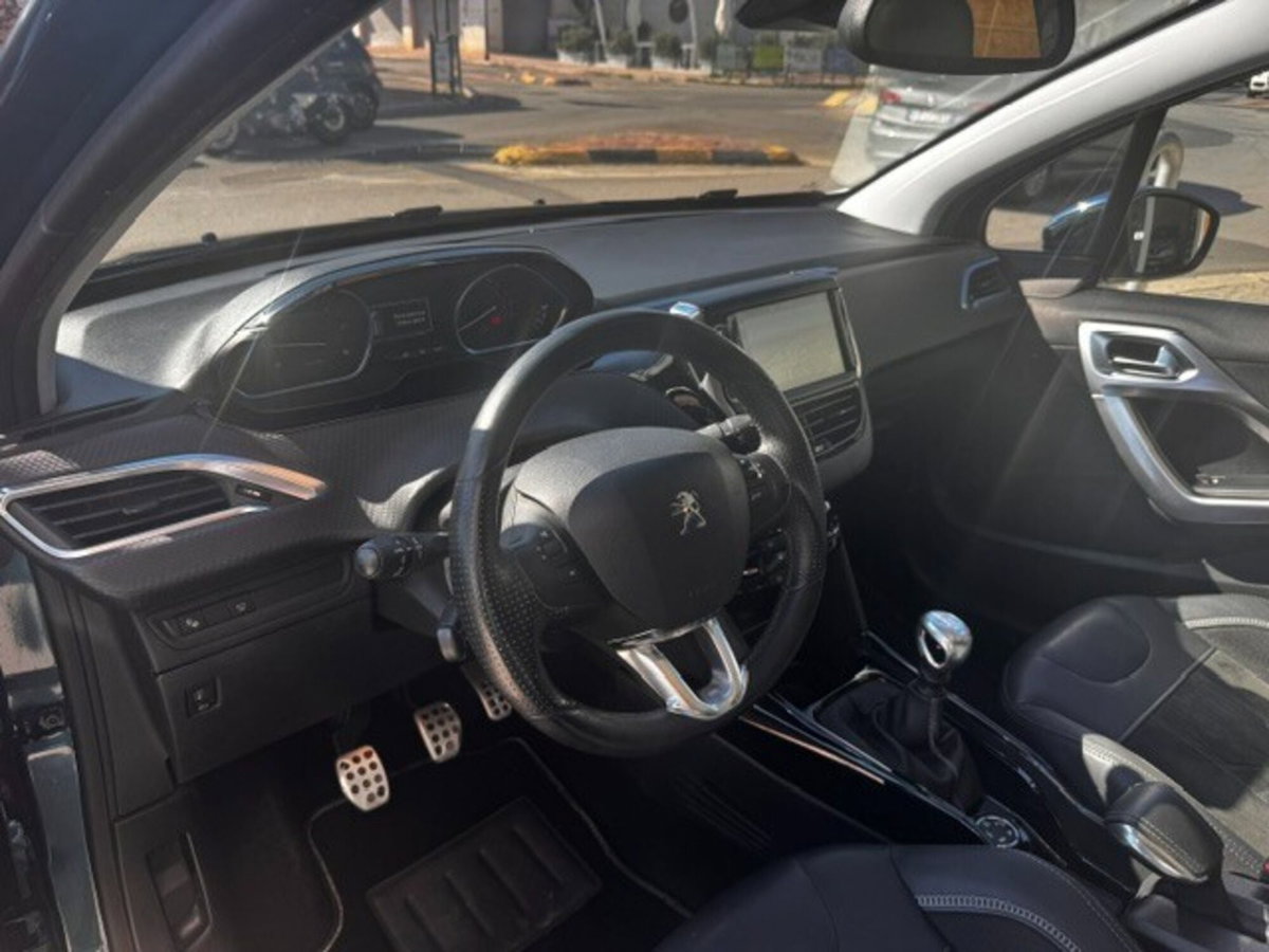Peugeot 2008 120 S&S Crossway (8)