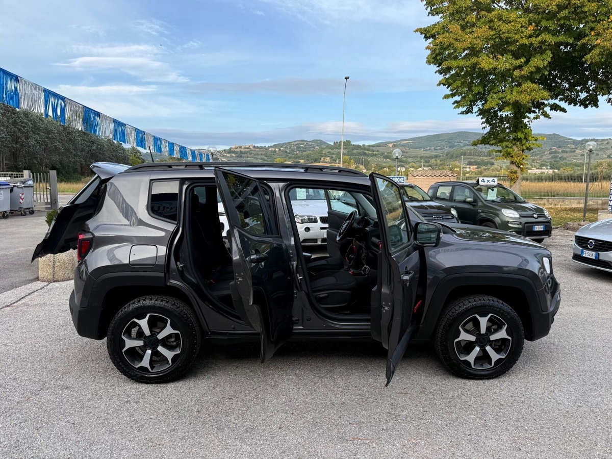 Jeep Renegade 2.0 Mjt 170CV 4WD Active Drive Low Trailhawk (6)