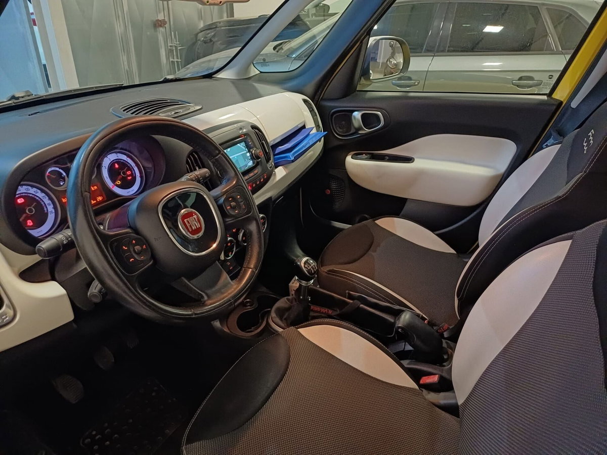 Fiat 500L 1.6 Multijet 105 CV Trekking (9)