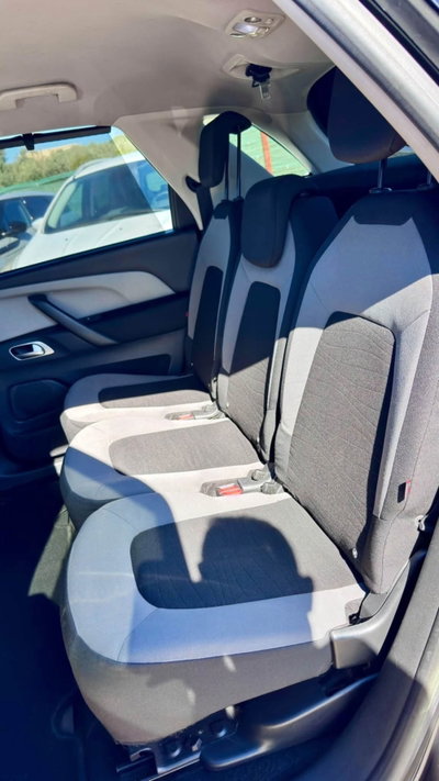 Citroen C4 Picasso 1.6 HDi 110 FAP Exclusive (12)