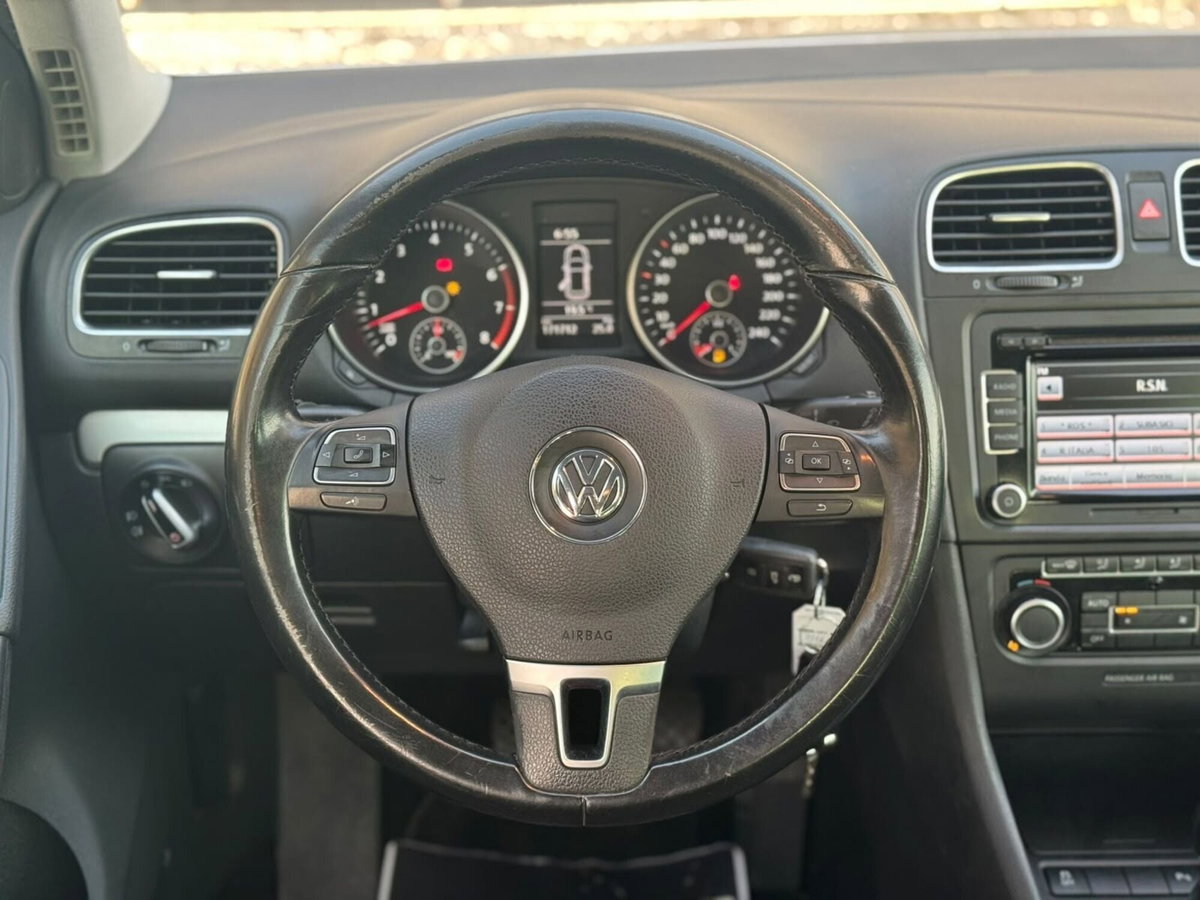 Volkswagen Golf 1.4 TSI 122CV 5p. Highline (10)