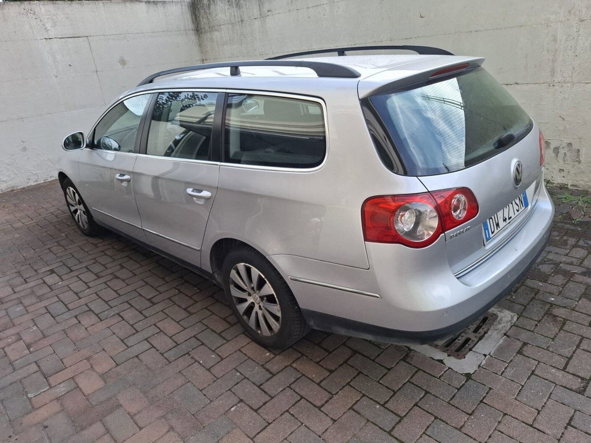 Volkswagen Passat Variant 2.0 TDI DPF 4mot. Highline (8)