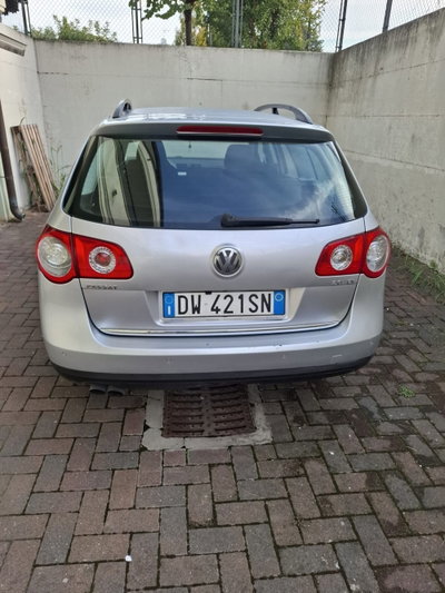 Volkswagen Passat Variant 2.0 TDI DPF 4mot. Highline (9)