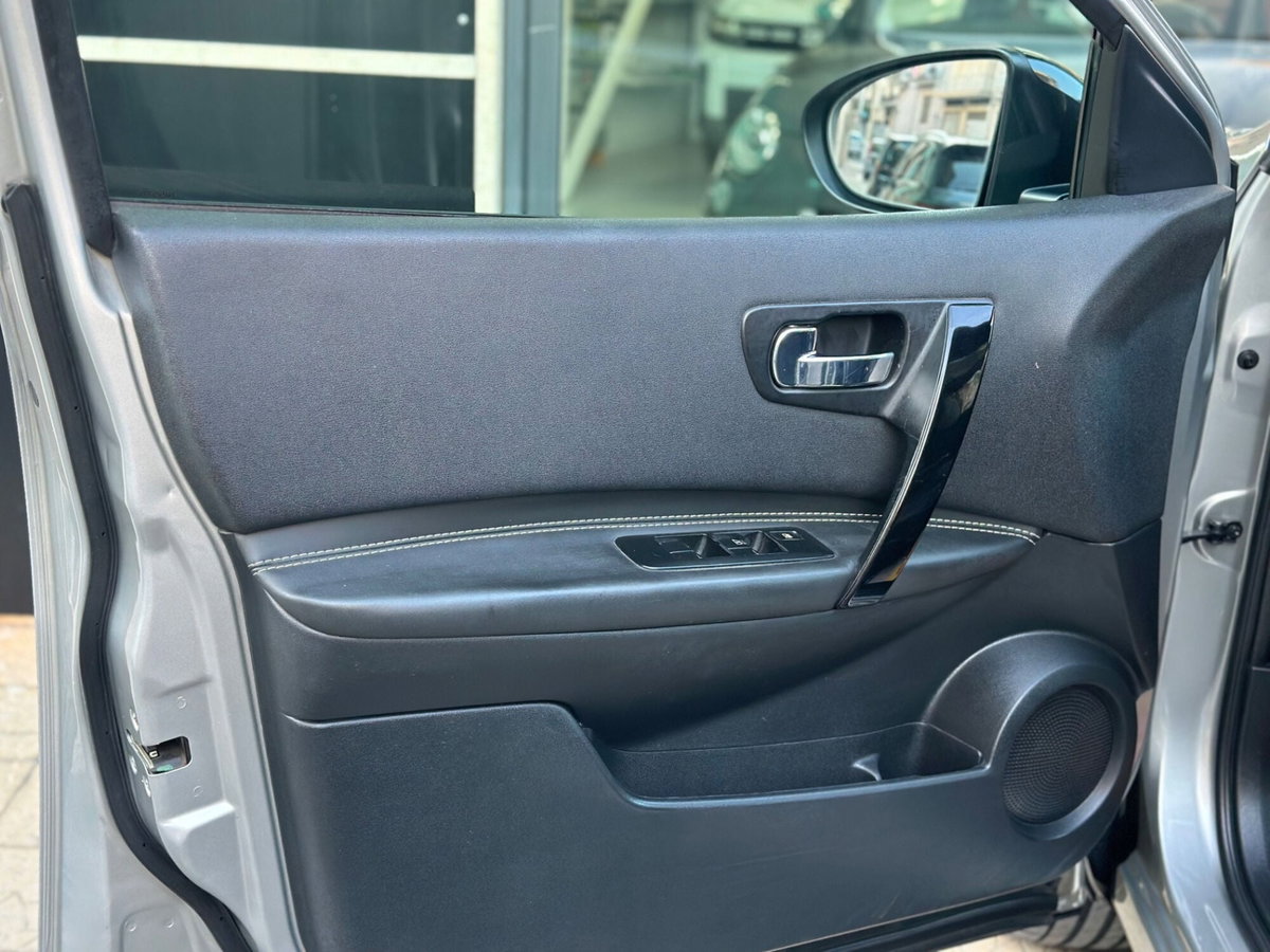 Nissan Qashqai 1.6 dCi DPF Tekna (14)