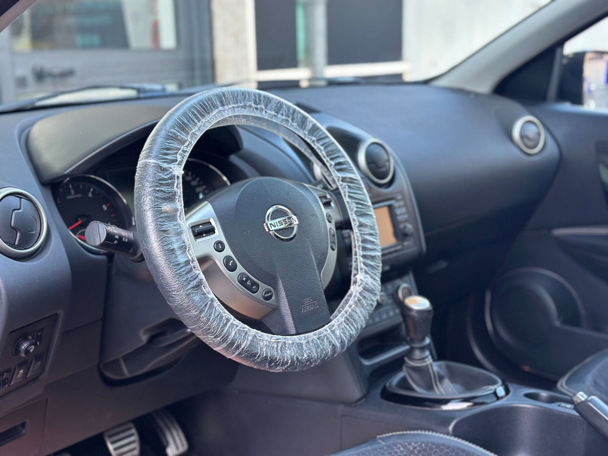 Nissan Qashqai 1.6 dCi DPF Tekna (6)