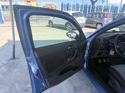 Alfa Romeo 147 1.6 16V TS (105) 5 porte Black Line (18)