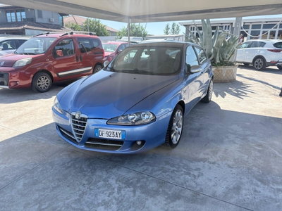 Alfa Romeo 147 1.6 16V TS (105) 5 porte Black Line (2)