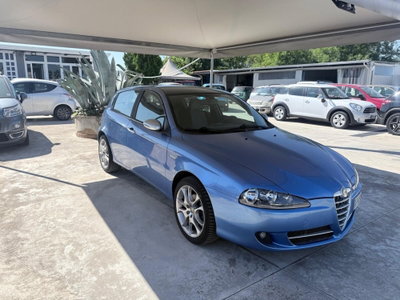 Alfa Romeo 147 1.6 16V TS (105) 5 porte Black Line (3)