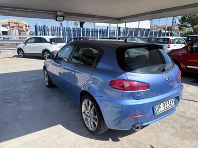 Alfa Romeo 147 1.6 16V TS (105) 5 porte Black Line (6)