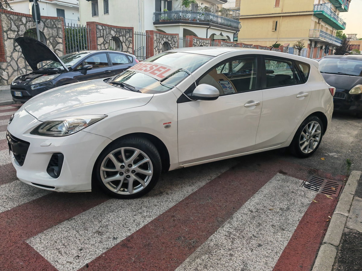 Mazda 323 Hatchback 1.8i turbo 16V cat 3 porte 4WD GT-R (4)