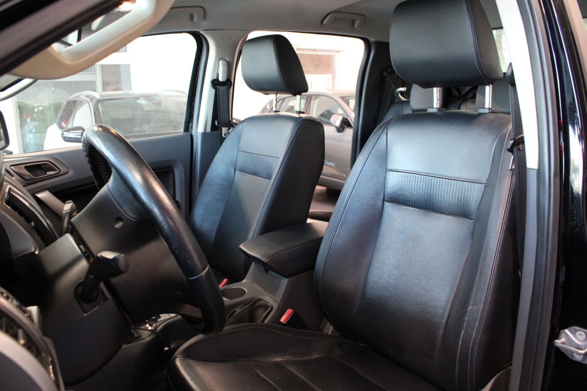 Ford Ranger Pick-up Ranger 3.2 TDCi aut. DC Limited Black Edition (10)