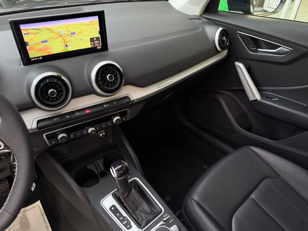 Audi Q2 Q2 30 TDI S tronic S line Edition (8)