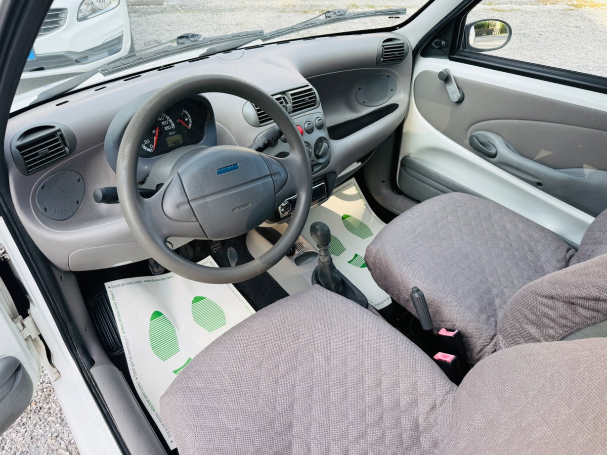 Fiat 600 1.1 Active (14)