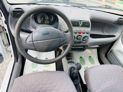 Fiat 600 1.1 Active (15)