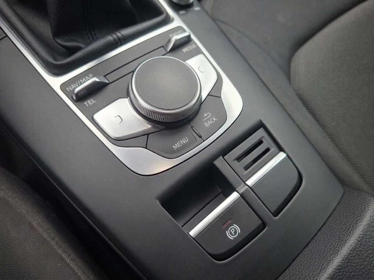 Audi A3 Sportback 35 TFSI COD Sport (15)