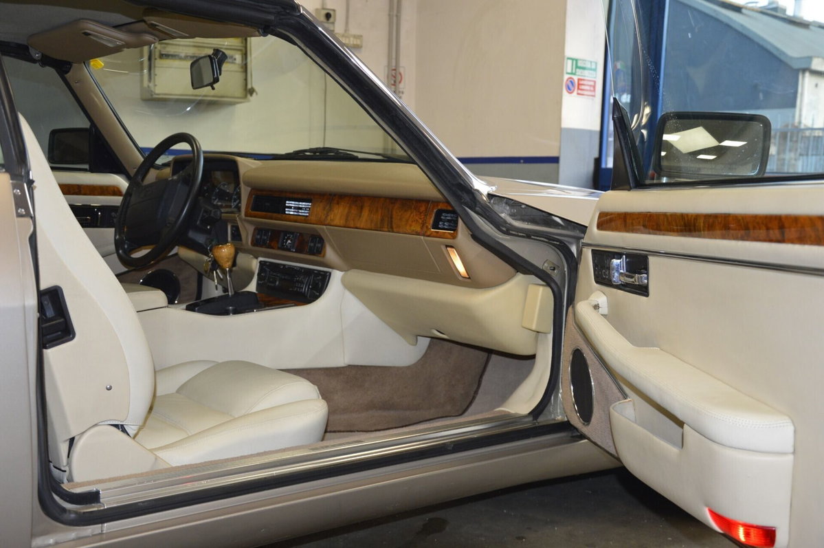 Jaguar XJS 4.0 cat Convertible (9)