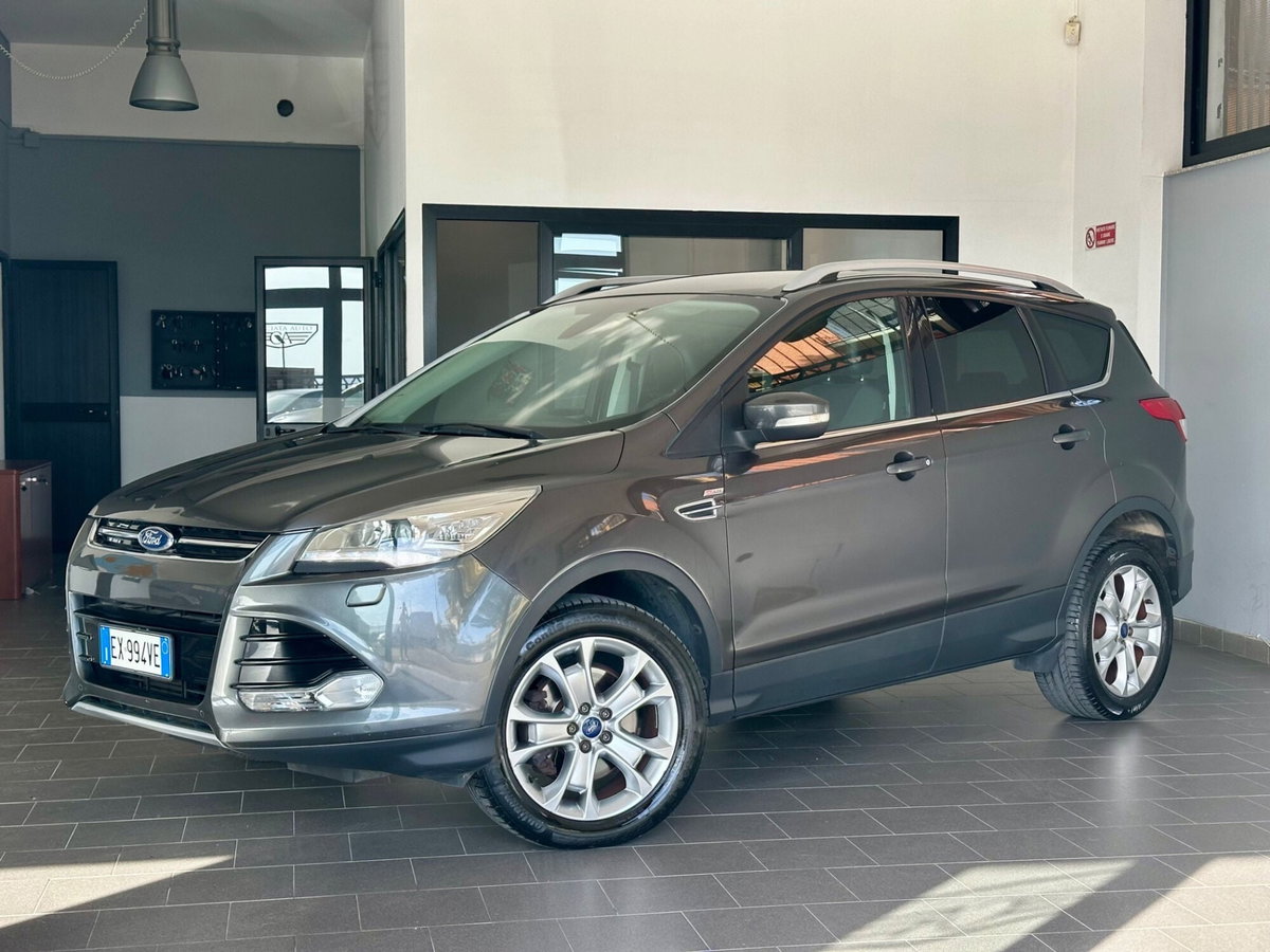 Ford Kuga 2.0 TDCI 150 CV S&S 4WD Titanium X (2)