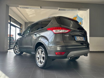Ford Kuga 2.0 TDCI 150 CV S&S 4WD Titanium X (4)