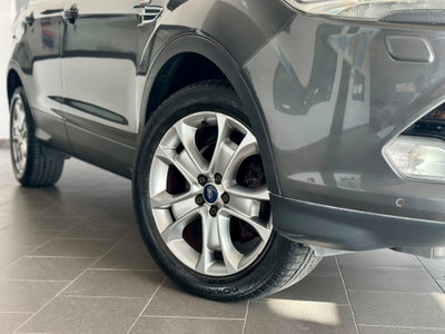 Ford Kuga 2.0 TDCI 150 CV S&S 4WD Titanium X (5)