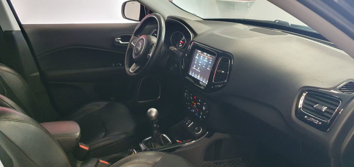 Jeep Compass 1.6 Multijet II 2WD Limited (12)